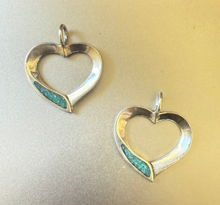 Turquoise Stone Outlined Heart Pendant